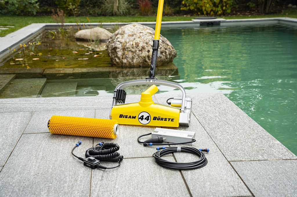 Rössle Bisam Bürste 44 Netzteil-Variante - Pool & Teich